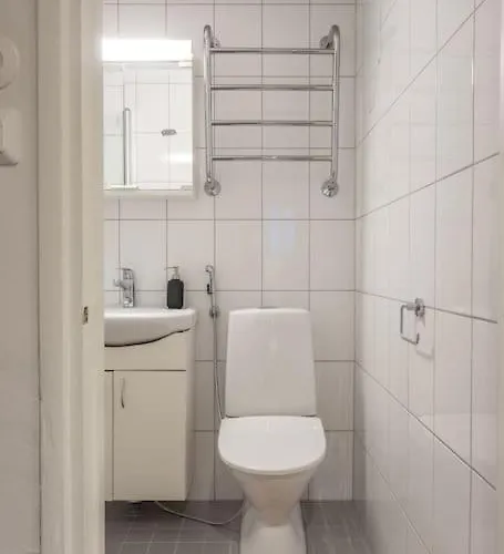 Tilava Huoneisto Helsingissa * Helsinky