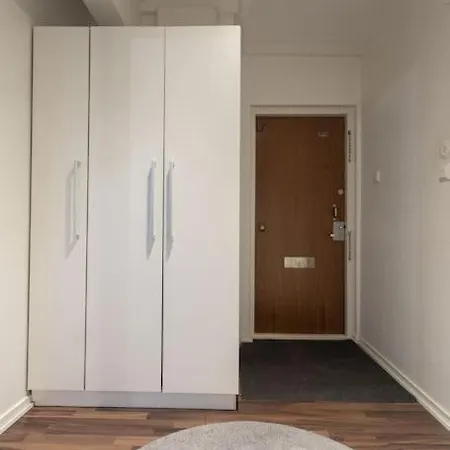 Otel Tilava Huoneisto Helsingissa Helsinki